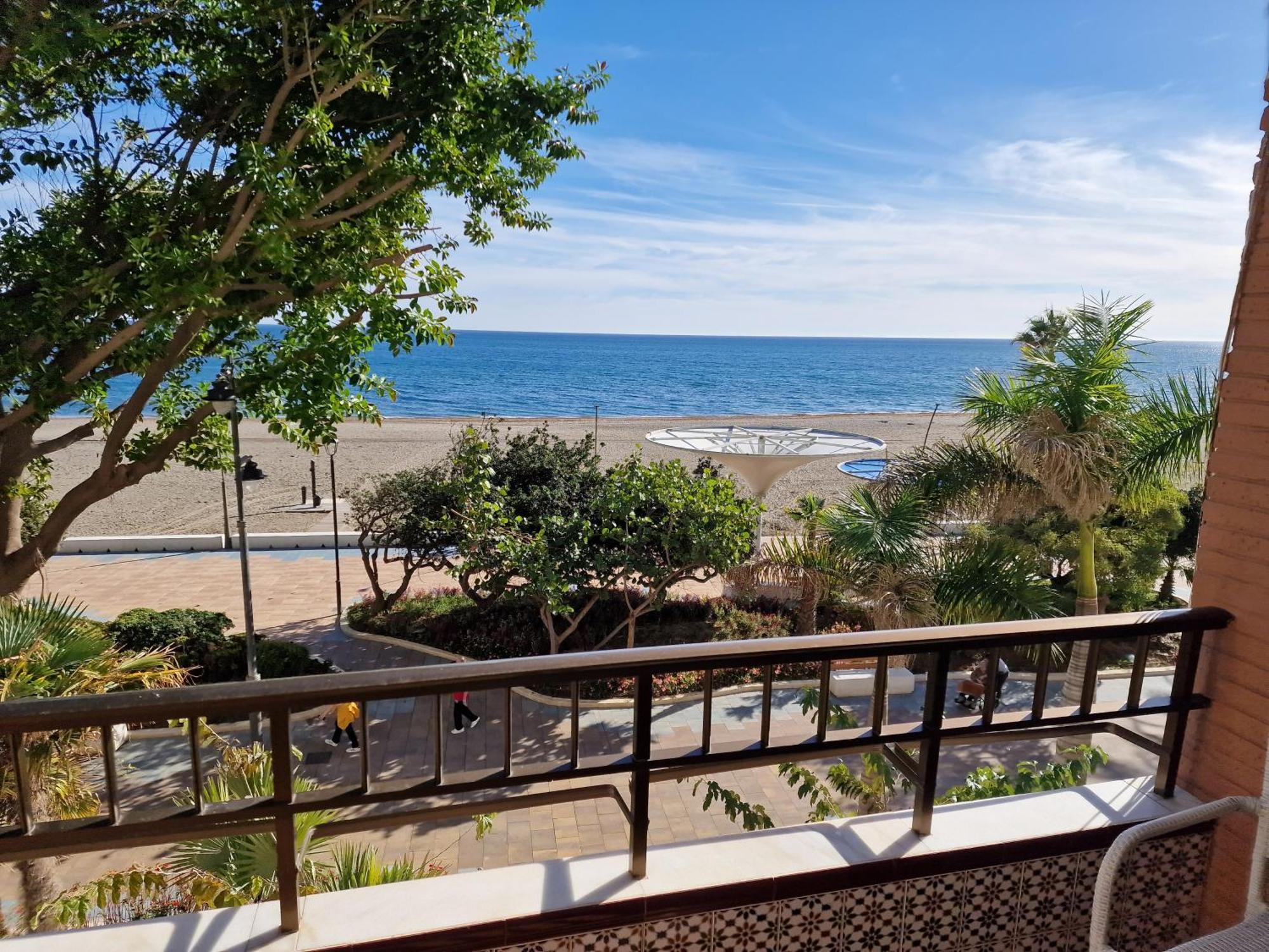 Estepona Playa エクステリア 写真